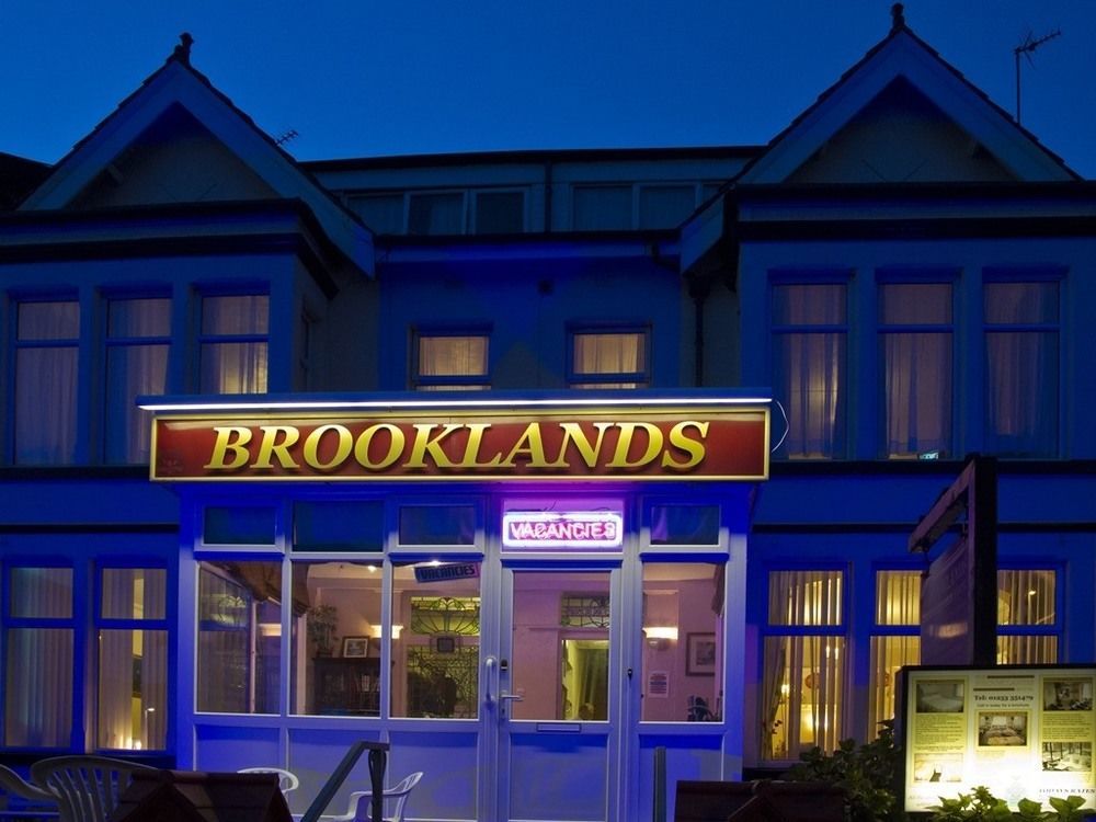 Brooklands Over 50'S Only Blackpool Bagian luar foto